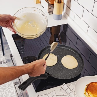 Blackmoor 26cm Pancake Pan