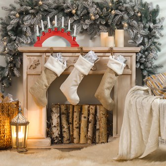 7 LED Red Arched Wooden Candle Bridge Large