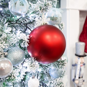 3PK 15cm Red Traditional Matt Bauble