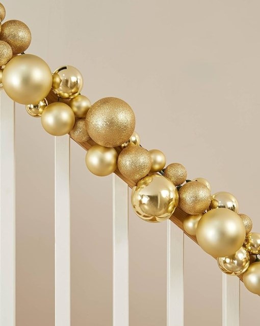 Chamgpan Gold Bauble Garland Chamgpan Gold Bauble Garland