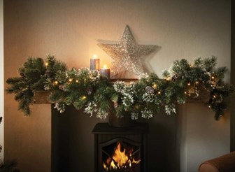 6FT Pre-Lit Pine Garland