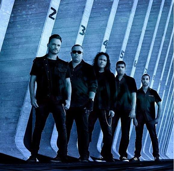 Black Freezers Band y Disoomnia Lagenda