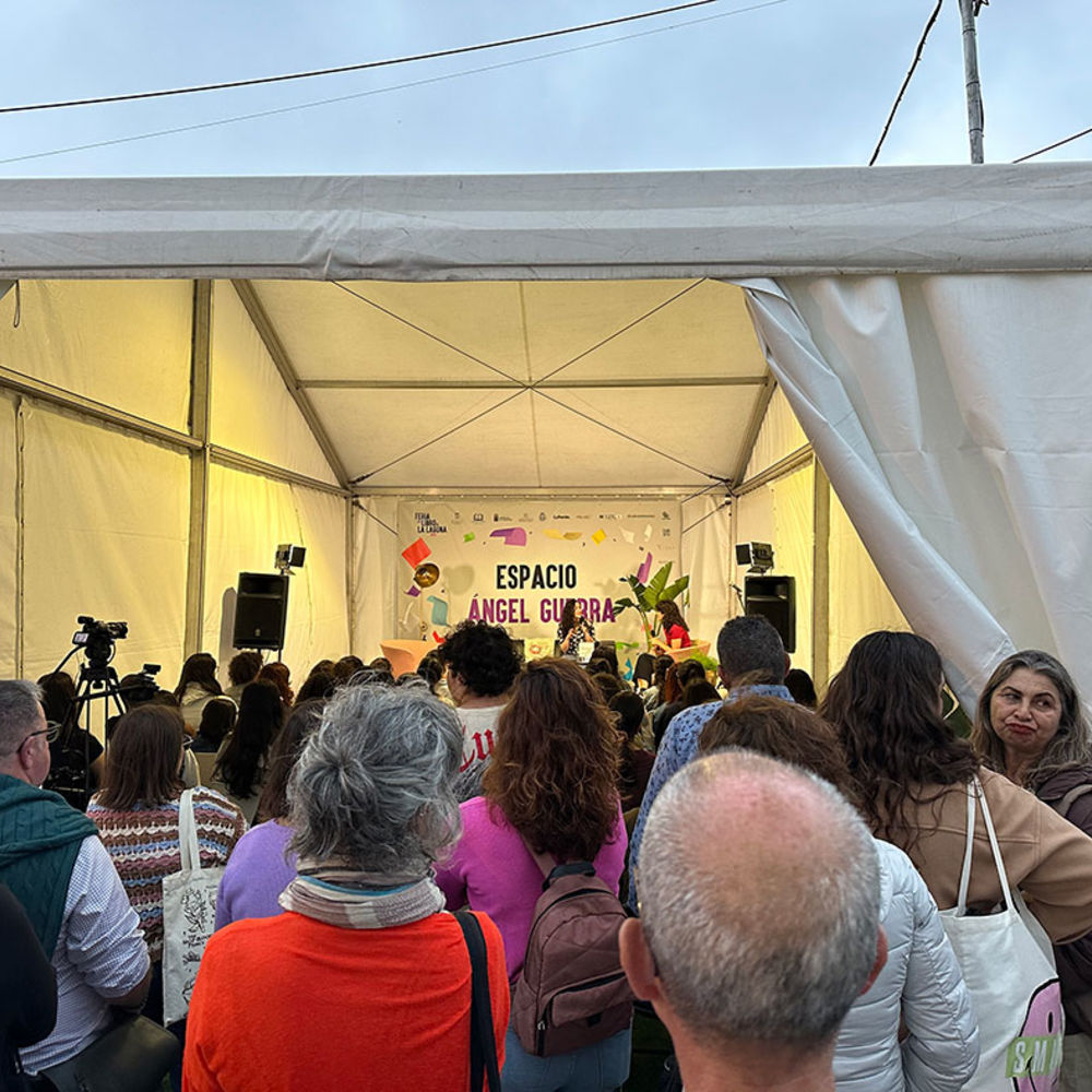 Feria del libro la laguna tenerife octubre 2025
