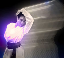 'Trazos de luz en movimiento' Música y danzas sagradas