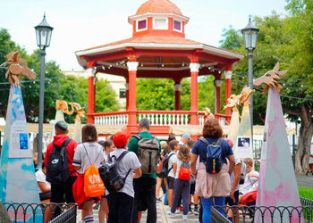 El arte de contar historias en todos los espacios imaginables de Los Silos