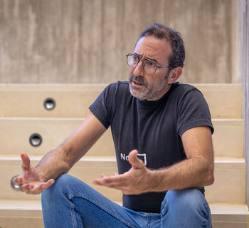Un curso utiliza las artes escénicas para impulsar el diálogo intercultural reconociendo los propios prejuicios