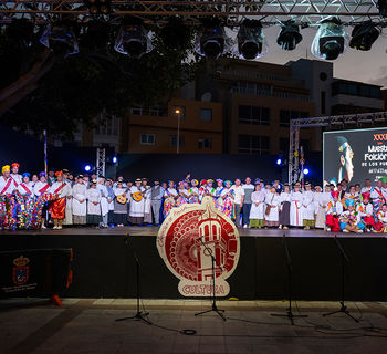 El III Encuentro de Danzas reúne las tradiciones de Abona y de otros puntos de Tenerife