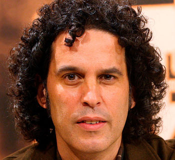 La Fundación CajaCanarias rinde homenaje a Pedro Zerolo