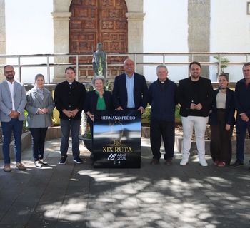 La XIX Ruta del Camino del Hermano Pedro y la I Vertical refuerzan el valor cultural y social del primer santo canario