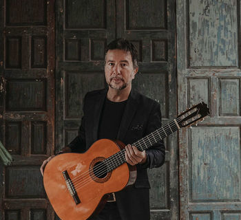 El Otoño Cultural CajaCanarias 2025 se despide con el guitarrista Alfredo Lagos en formato concierto-conferencia