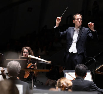 La Sinfónica de Tenerife une creación contemporánea y fraternidad universal en 'Himno de la alegría'