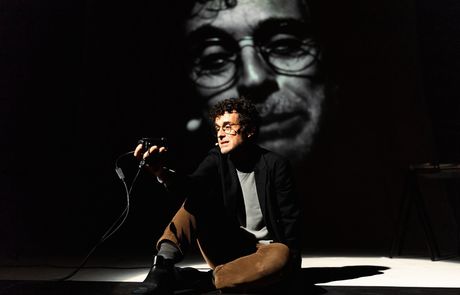 'Deserto', un divertido y provocador tributo al escritor Roberto Bolaño