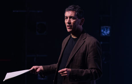 El dramaturgo Juan Mayorga recala en La Salita con un monólogo y una clase magistral