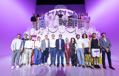 Una tarta gigante de capas sociales será el escenario de 'Le nozze di Figaro'
