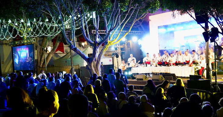 Arona vive un arranque multitudinario y emotivo de sus Fiestas Mayores 2025