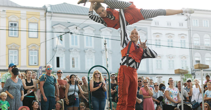 Costa Adeje ofrece 12 funciones de clown y circo en el marco del FIC 2025