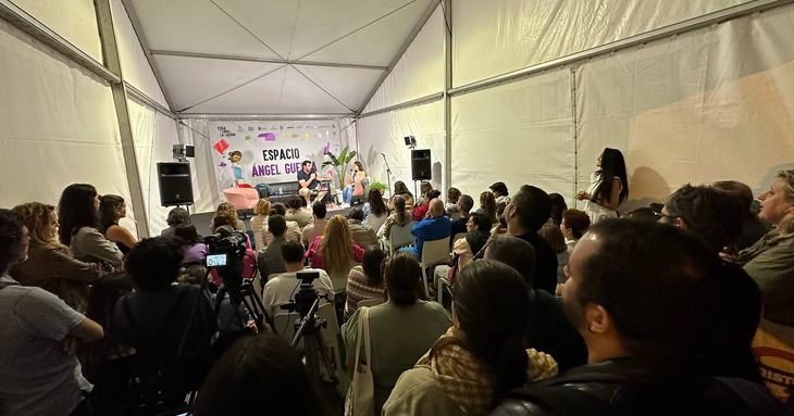 La Feria del Libro de Tenerife acoge por primera vez una librería de Gran Canaria