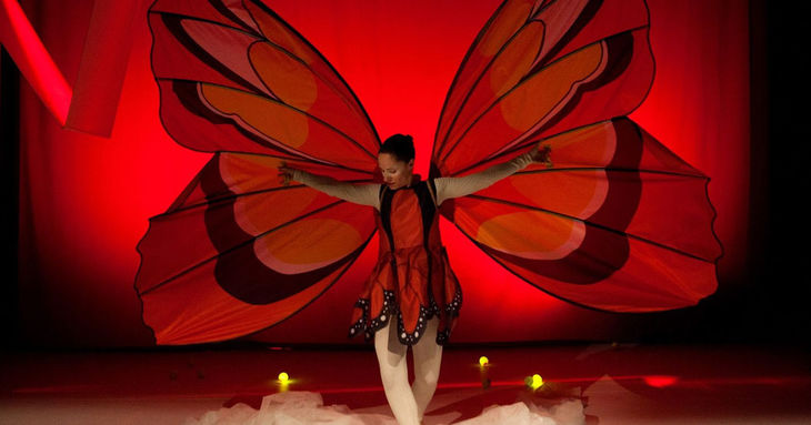 'Rrrrrr. Historia de una oruga' teatro infantil enero 2026 la granja