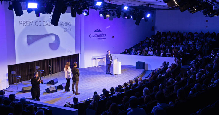 La Fundación CajaCanarias entrega los galardones de sus Premios 2025 tenerife enero 2026