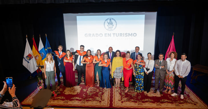La Universidad de Verano de Adeje se consolida como un referente de formación y cultura tenerife uva 2025
