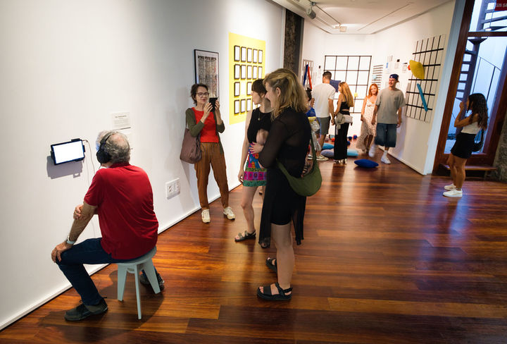 phe gallery por alejandro amador