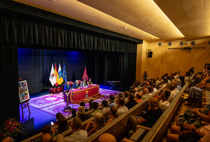 acto inaugural  XXXII edición de la Universidad de Verano de Adeje UVA 2025