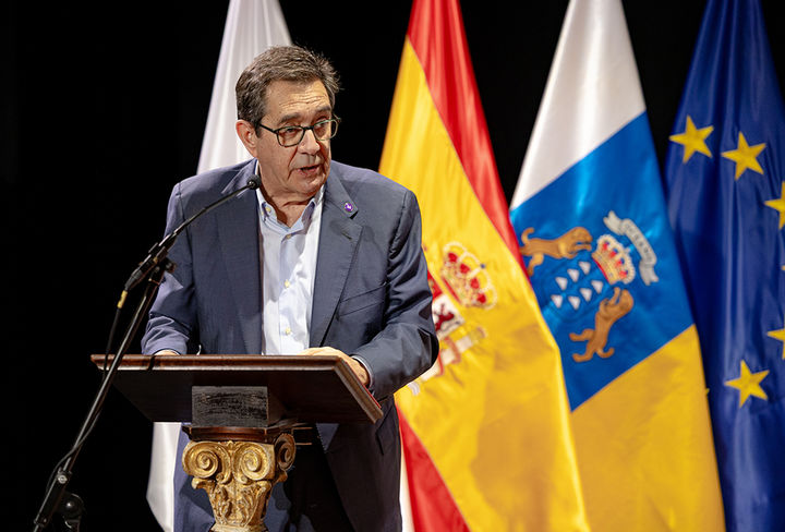 Martinón defiende en la UVA 2026 el humanismo y la democracia ante la IA tenerife julio
