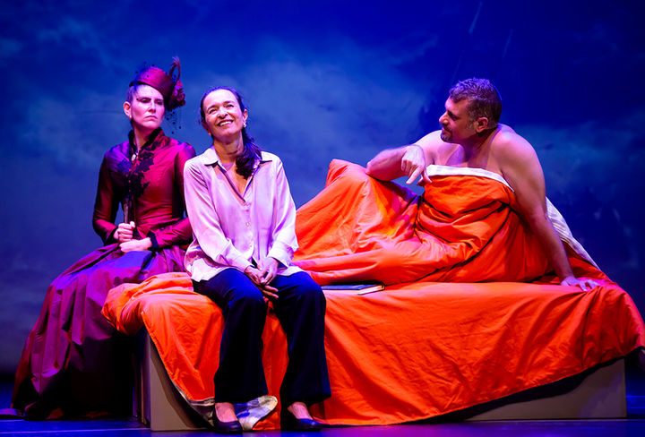 Delirium Teatro libros cruzados