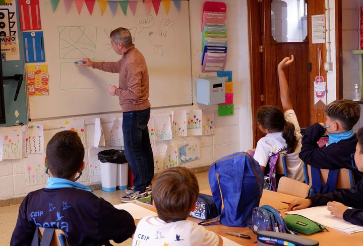 el_artista_leiko_en_el_ceip_iberia