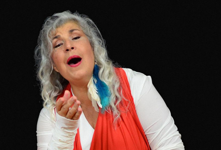 Esther cabeza