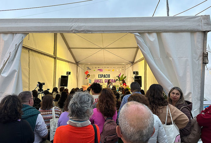 Feria del libro la laguna tenerife octubre 2025