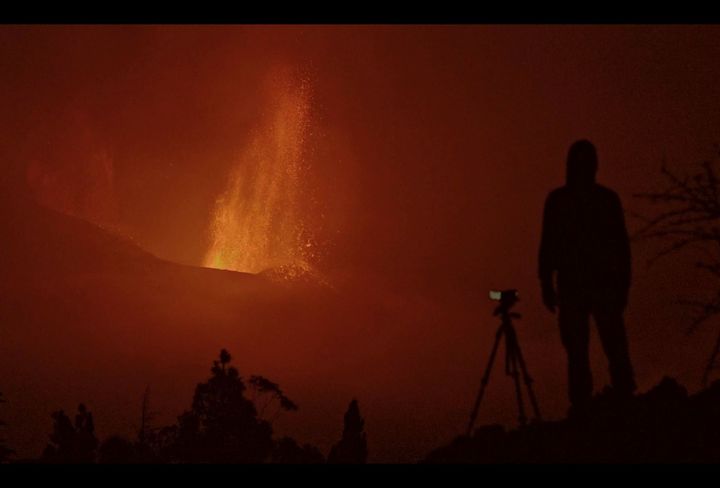 'Un volcán habitado', una crónica íntima de la erupción de La Palma