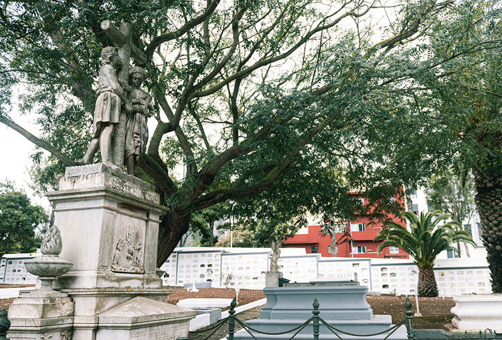 cementerio san juan la laguna 2026