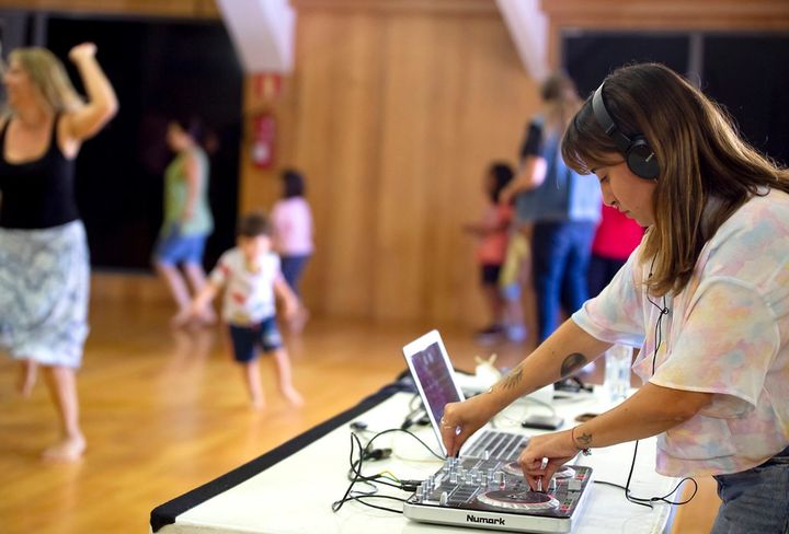 Sun Dance Family Sessions,