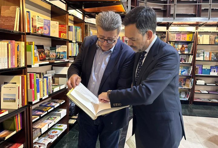 visita_a_la_libreria_del_cabildo_3