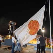 La llama y la bandera lustral ya lucen en Adeje tenerife septiembre 2025