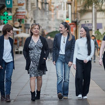 Las mujeres representan el 58% de las plantillas de establecimientos asociados y están al frente del 54% de los departamentos 8m 2026