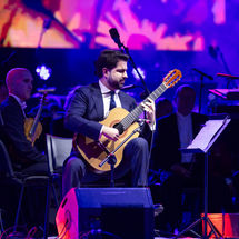 Juanjo Mena dirige a la Sinfónica de Tenerife con Rafael Aguirre como solista del 'Concierto de Aranjuez' octubre 2025