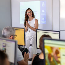 "El diseño gráfico no es simplemente hacer algo bonito, tiene que ayudar a resolver un problema" noa real uva 2026 tenerife