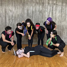 Sesión de microteatro en la exposición 'Sombras y poemas'  tenerife junio 2026