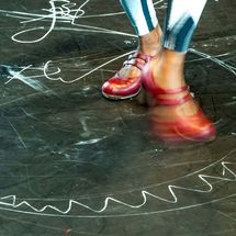 Yinka Esi Graves explora la conexión entre ritmo y cuerpo en un taller intensivo en el museo TEA danza abril tenerife 2026