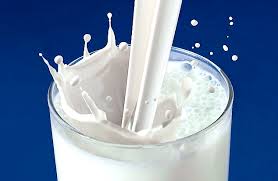 Why We Should All Be Drinking Full Fat Milk…