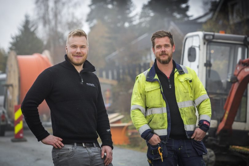 Brunbjorn Simen Grue Og Magne Bjerke