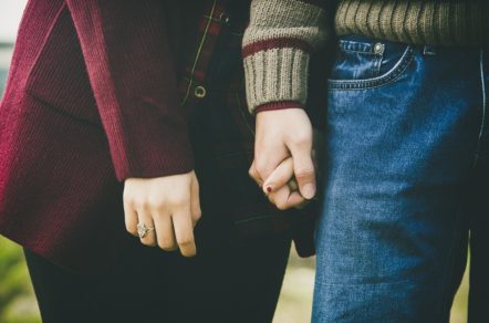 5 Things that Happen when You Try Online Dating