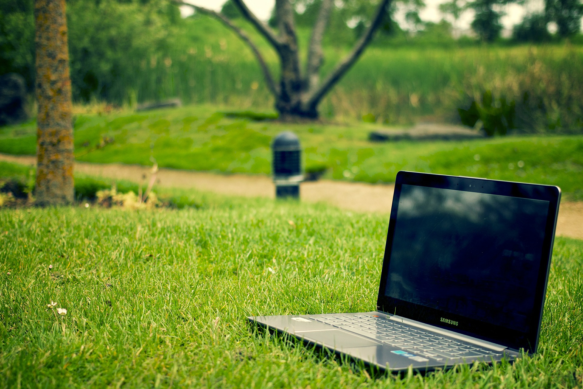 The Ten Minute Update For Your Online Dating Profile