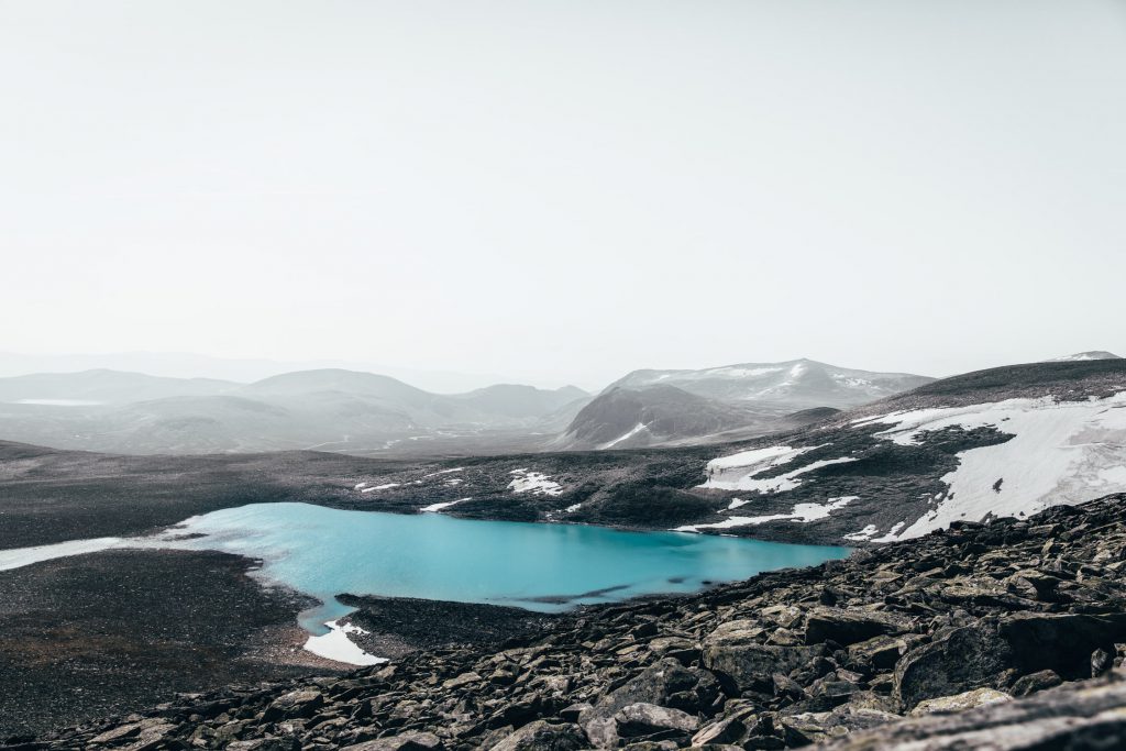 Weg über die 2286 Meter hohe Snøhetta mit wunderschönem Blick über die Landschaft