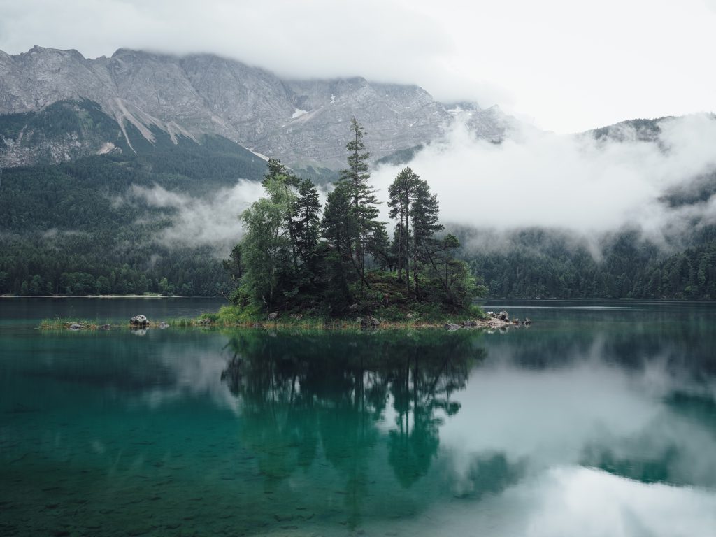Der Eibsee aufgenommen mit der OM-D E-M5 Mark III