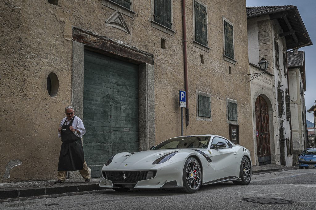 Ferrari aufgenommen von Robin Preston mit der Sony RX 100 VII