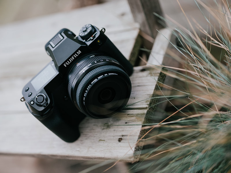 FUJIFILM GFX100S