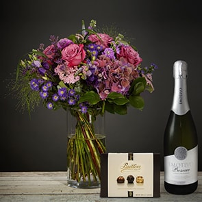 Bloom Magic - Flower Delivery Ireland - This bouquet of flowers combines muted mauves, vibrant purples and soft lilac shades inspire a real vintage feel. Featuring roses, veronica, september flowers and bunches of hydrangea, this bouquet is perfect for any occasion. The Classic Mauves is availble for same-day flower delivery to Dublin city centre and next day flower delivery all across Ireland.